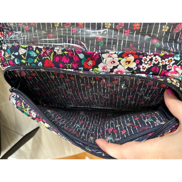 Vera Bradley Black & Pink Floral Packable Travel Cosmetic Hanging Case - Picture 7 of 10